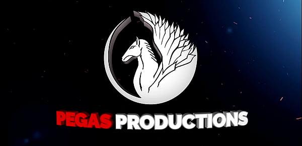  Pegas Productions - Les Cougars les Plus Hot du Québec